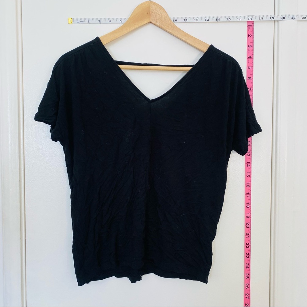 Old Navy Black V-Neck Open Back Strappy Short Sleeve Top